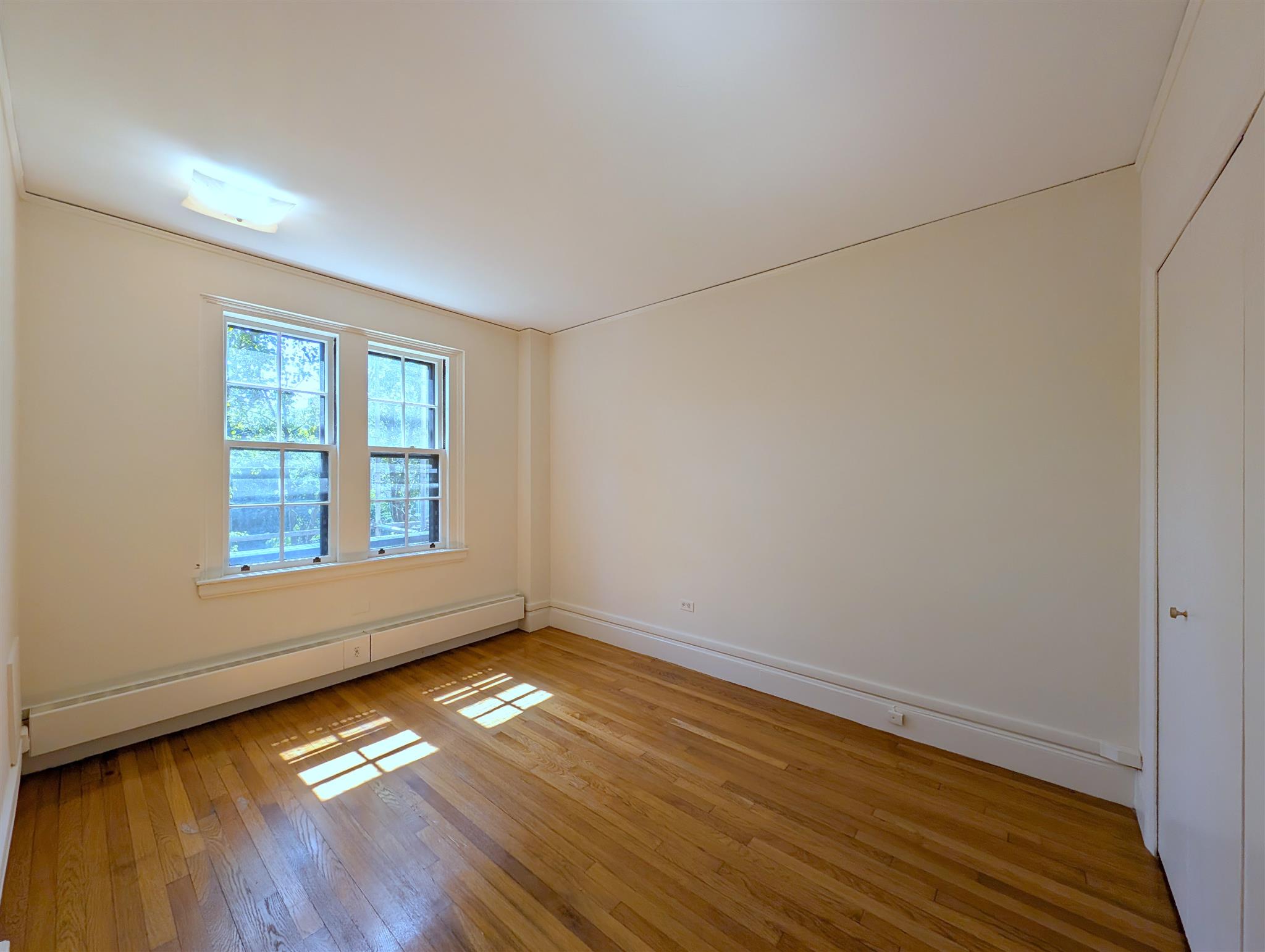 988 Memorial Dr, West Cambridge