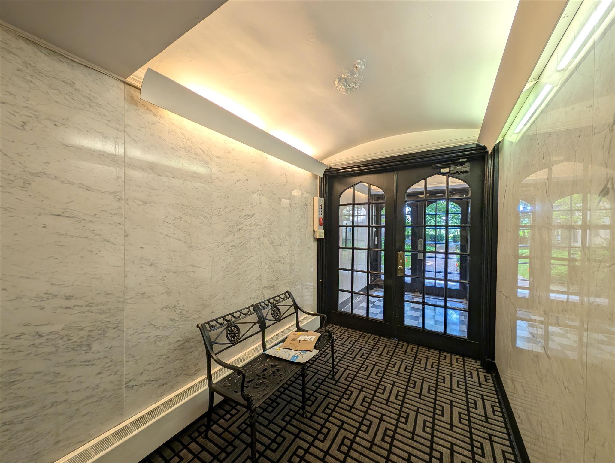 988 Memorial Dr, West Cambridge