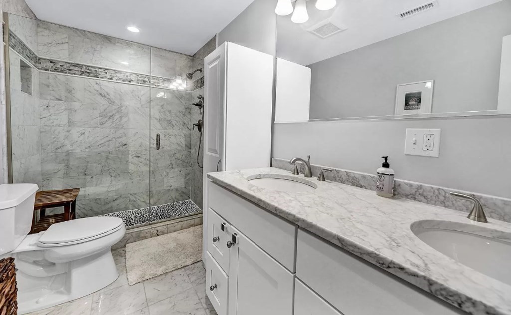 342 Dorchester St, South Boston