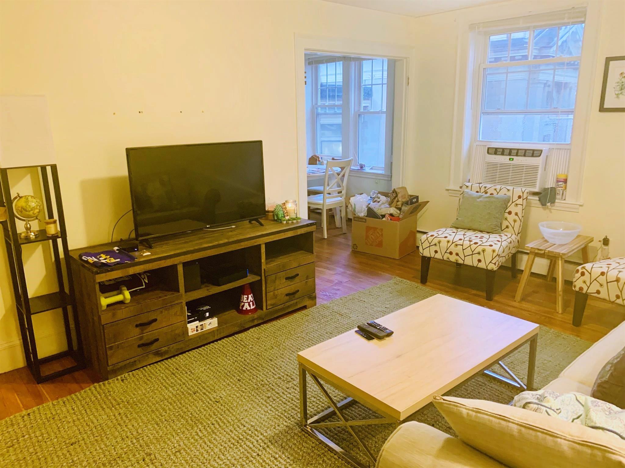 36 College Ave, Tufts