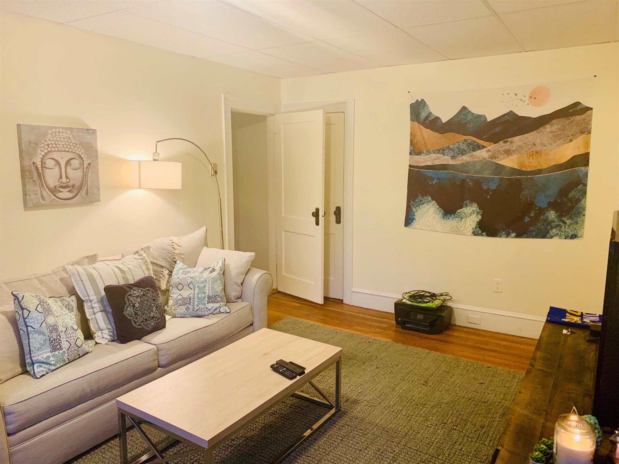 36 College Ave, Tufts