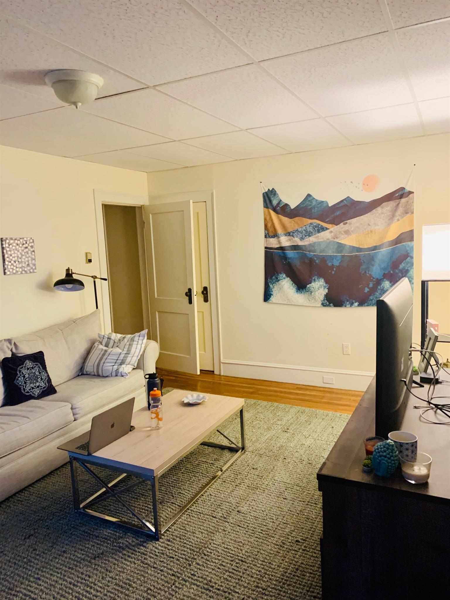 36 College Ave, Tufts