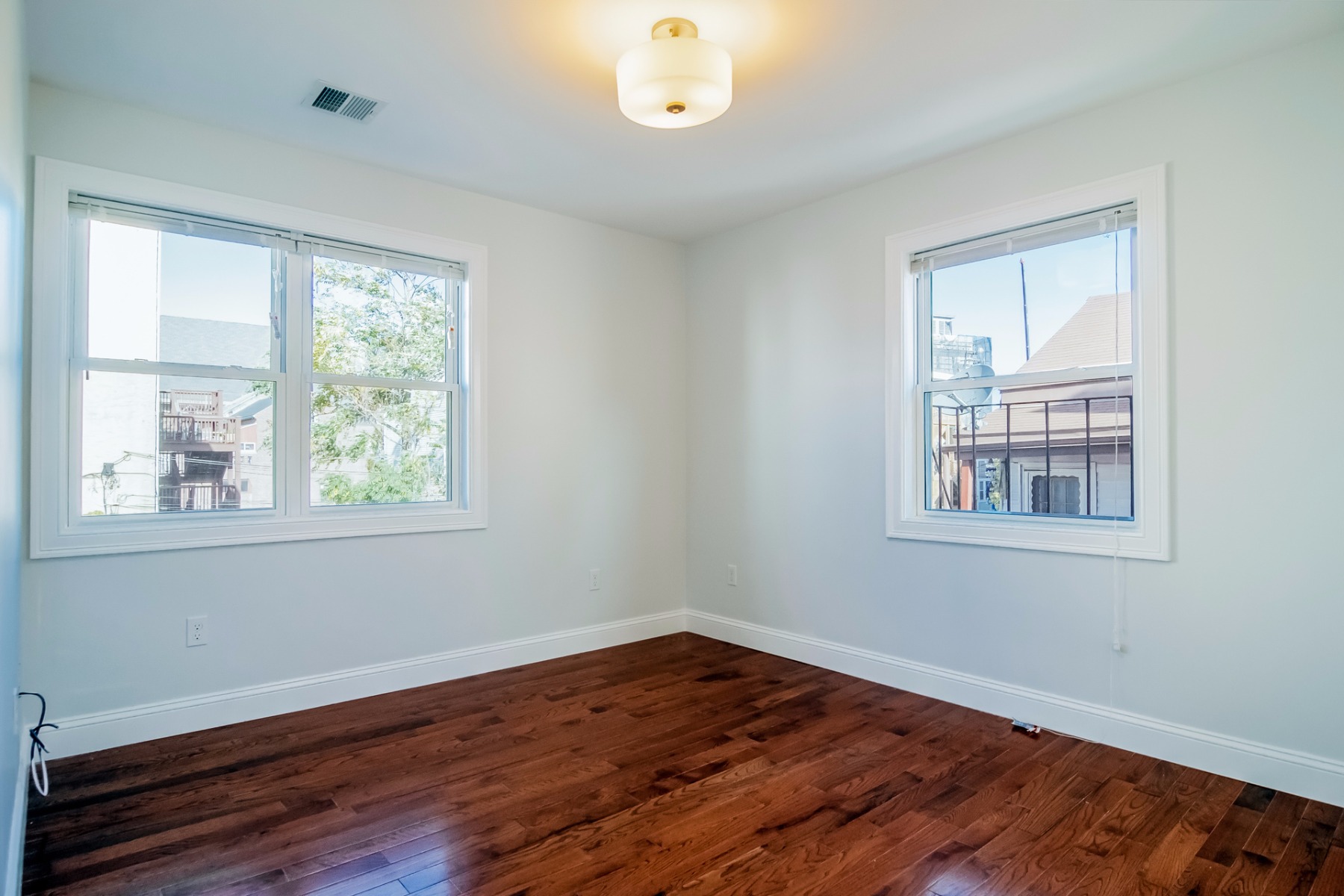 110 Maverick St, East Boston