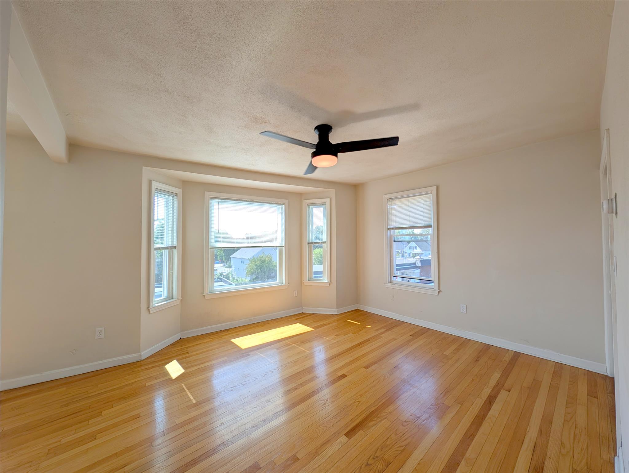 671 Somerville Ave, Spring Hill