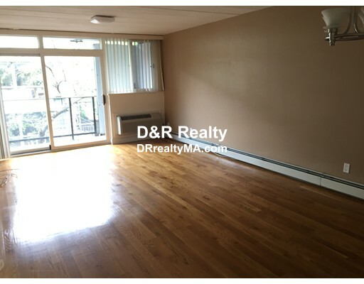 345 Harvard St, Mid Cambridge