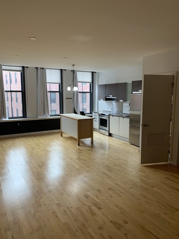 346 Congress St, Seaport District