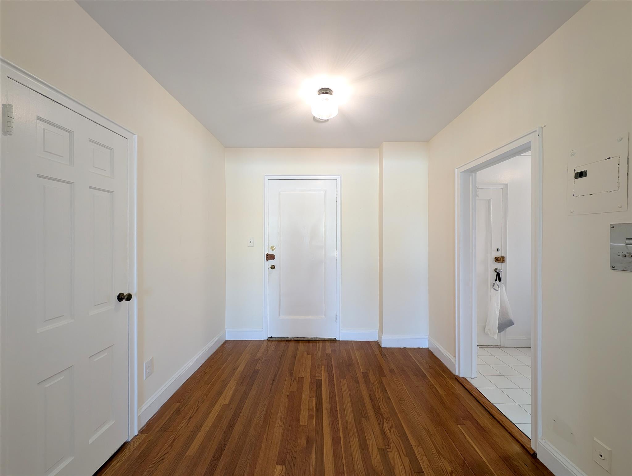 12 Ware St, Mid-Cambridge