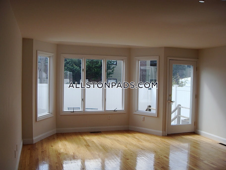 1 Raymond St, Allston