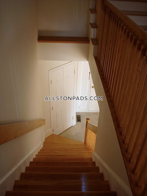 1 Raymond St, Allston