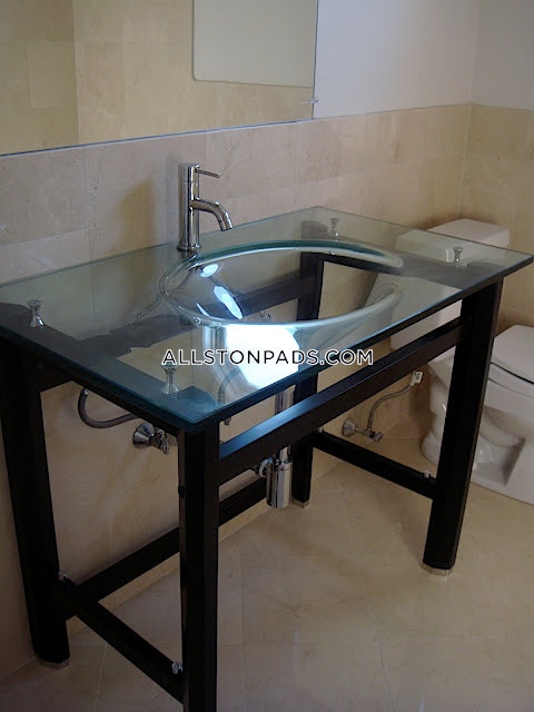 1 Raymond St, Allston