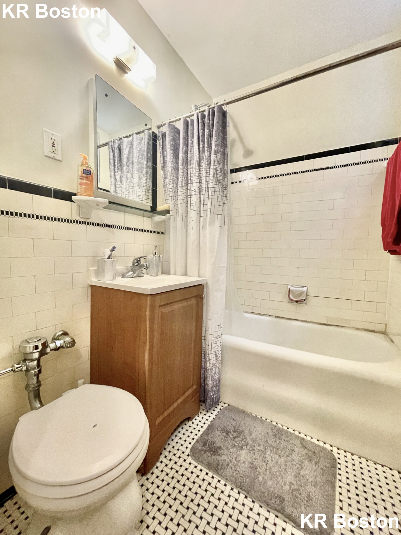 349 Pleasant St, Malden