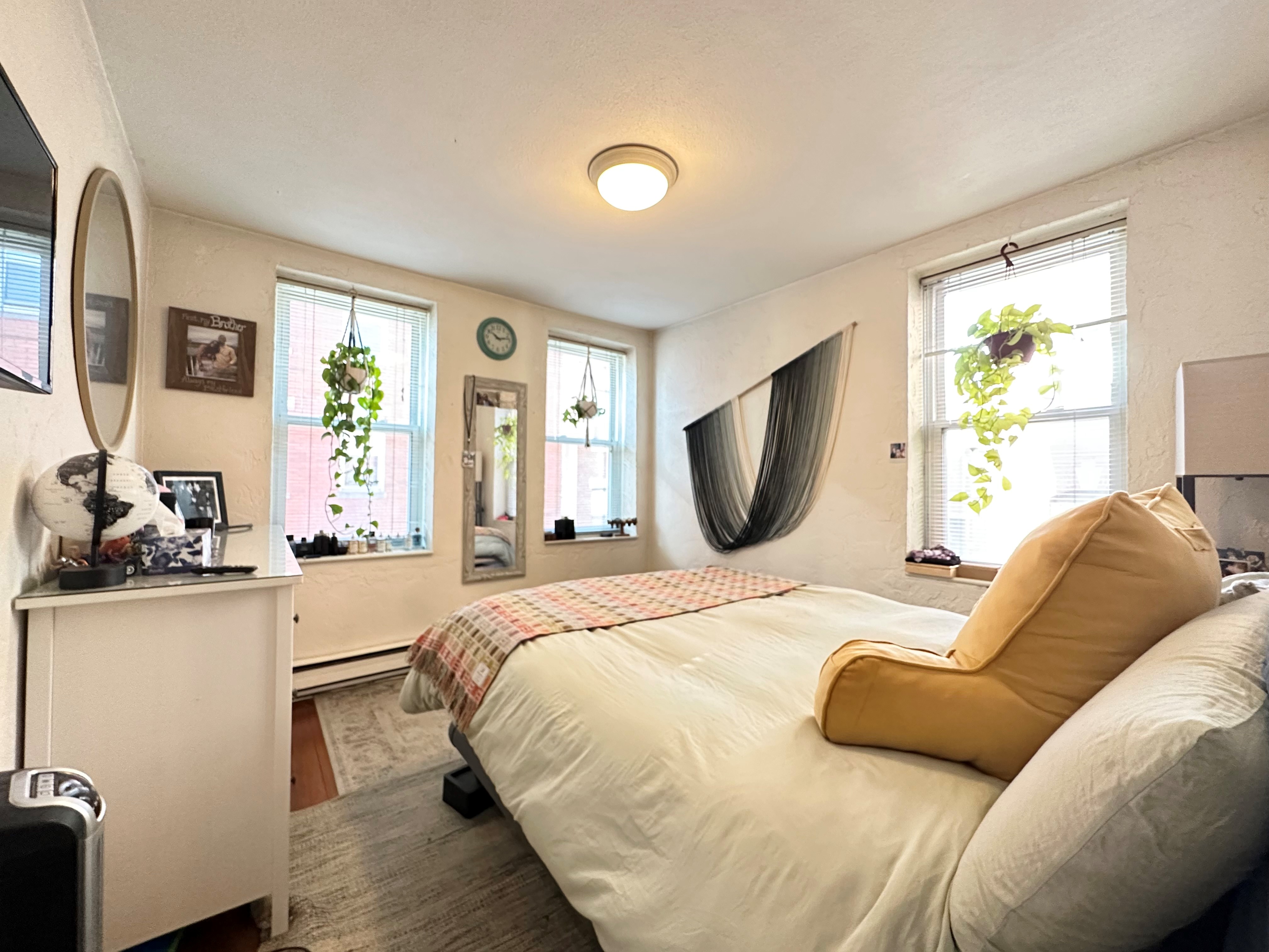 35 Charter St, North End