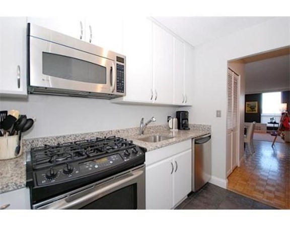 33 Pond Ave, Brookline Village