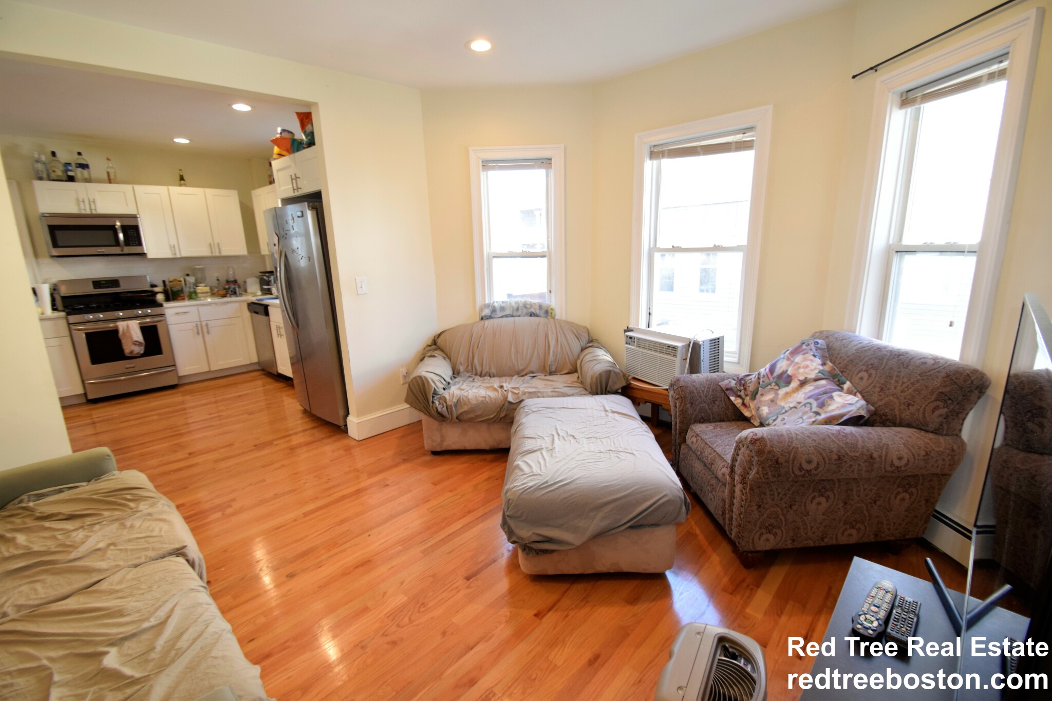 9 Winter Hill Rd, Medford