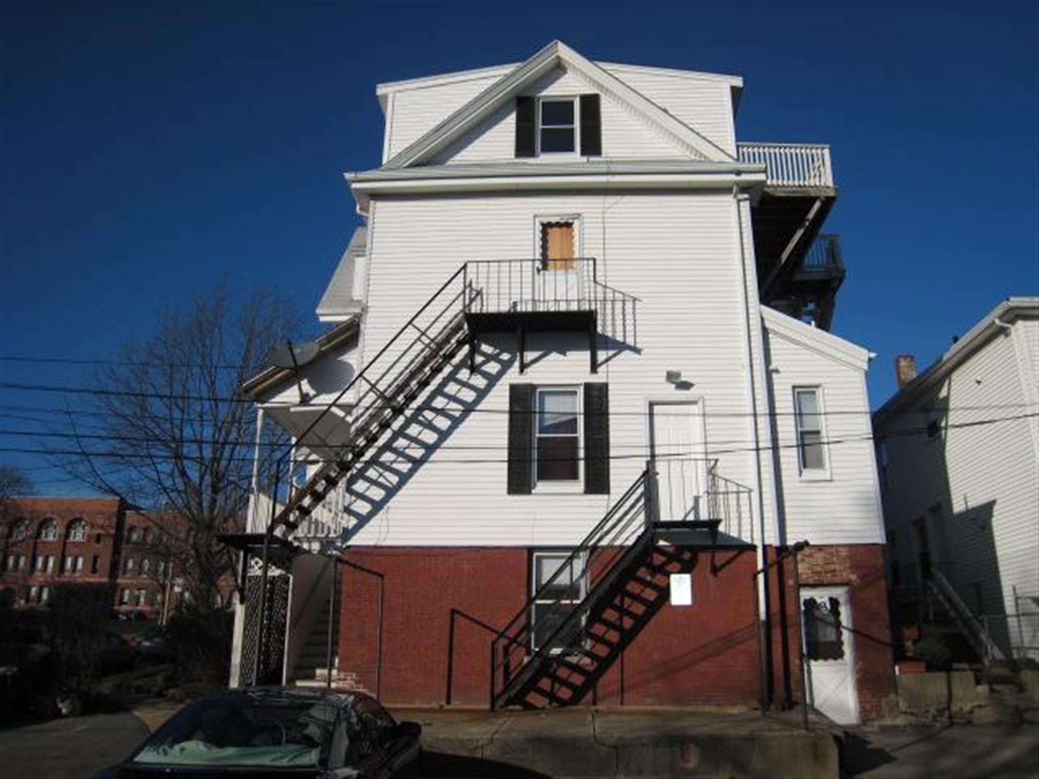 67 Putnam St, Prospect Hill