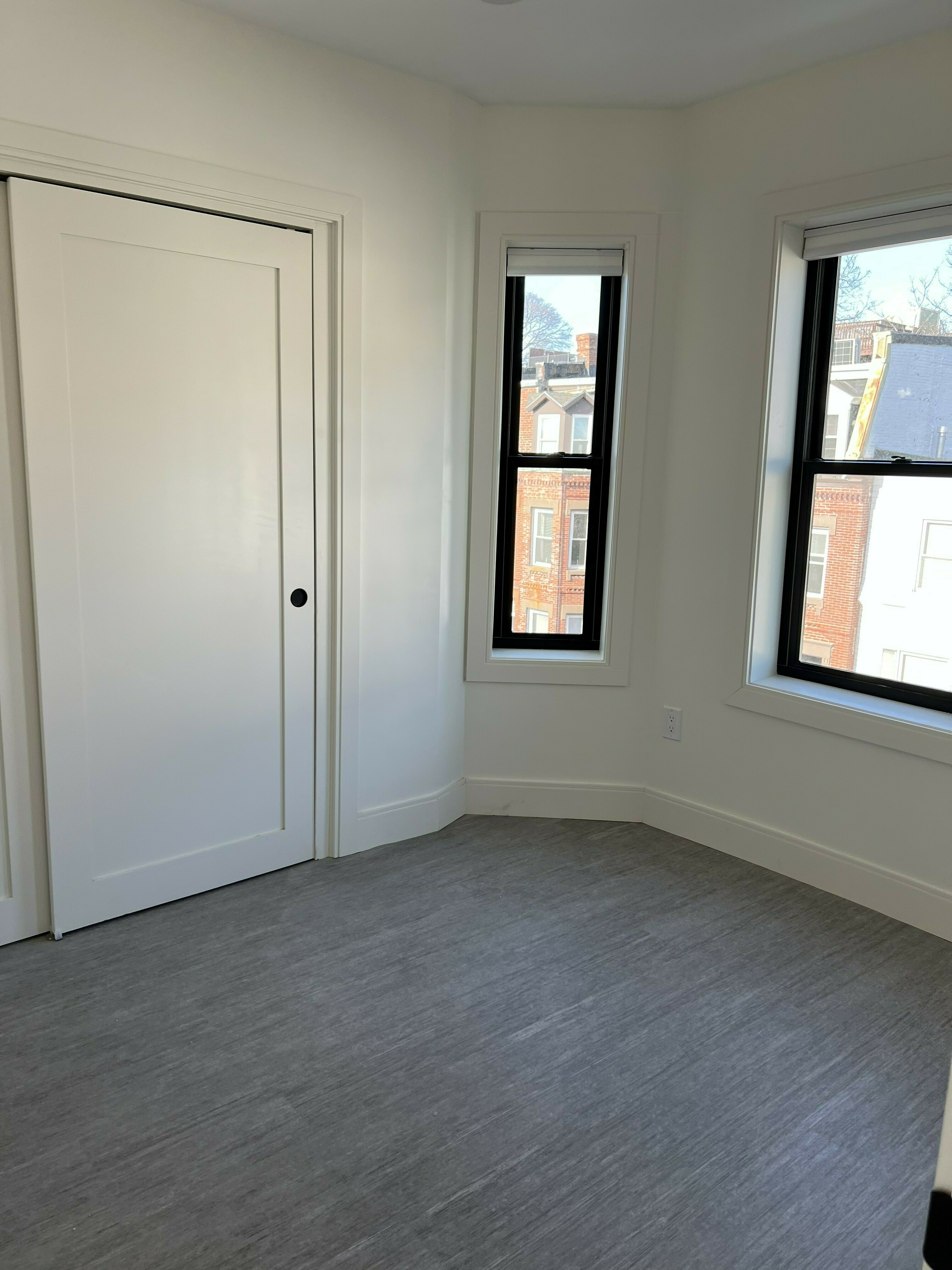 353 8th St, South Boston