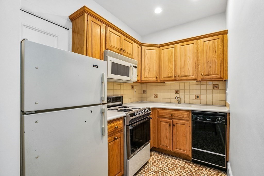 354 Beacon St, South End