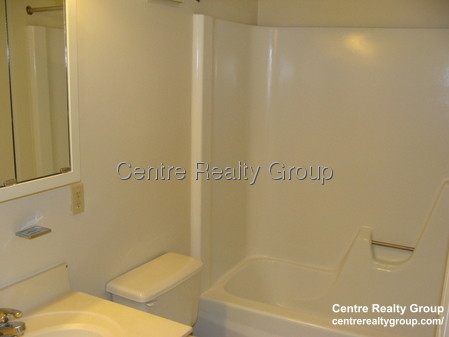 55 Hamlet St, Thompsonville