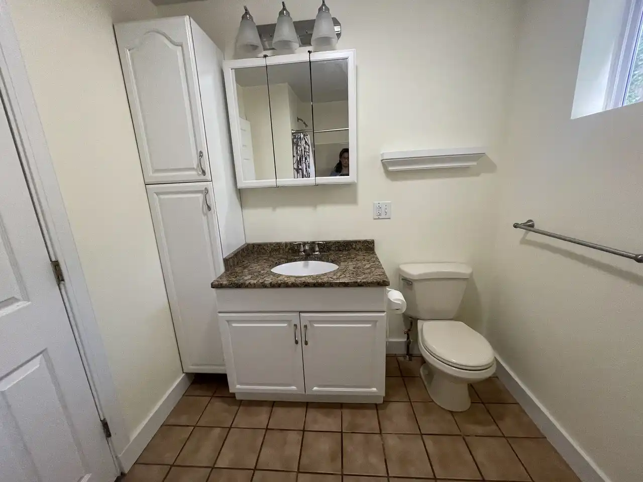 42 Central Ave, Newtonville