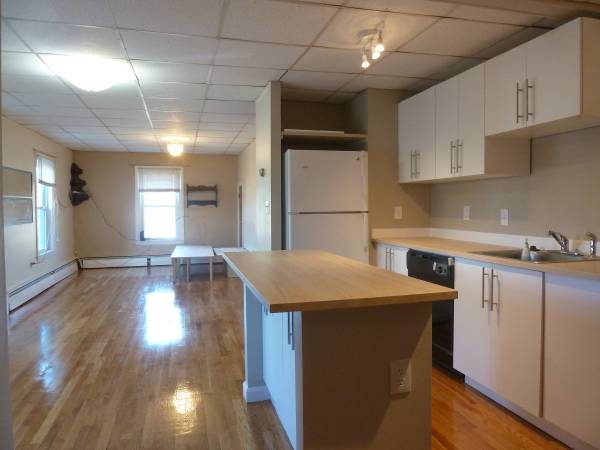 278 California St, Nonantum