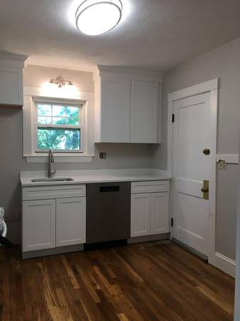 126 Derby St, West Newton