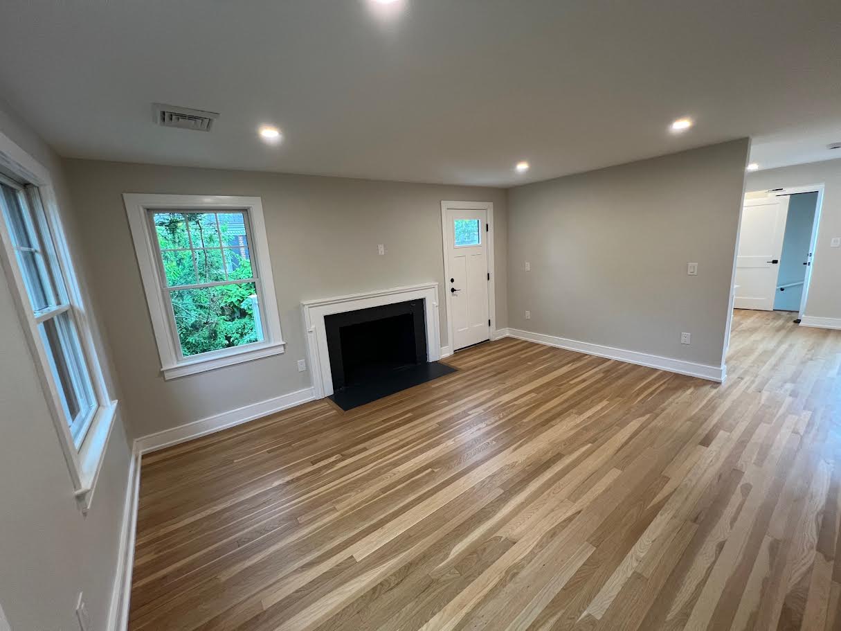 1136 Walnut St, Newton Highlands