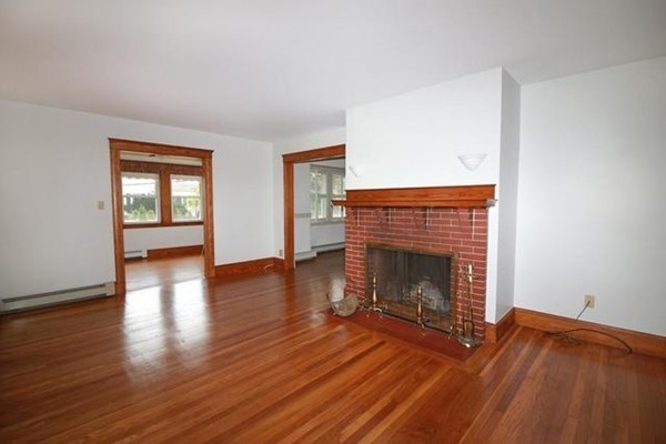 335 Hillside Ave, Needham Heights