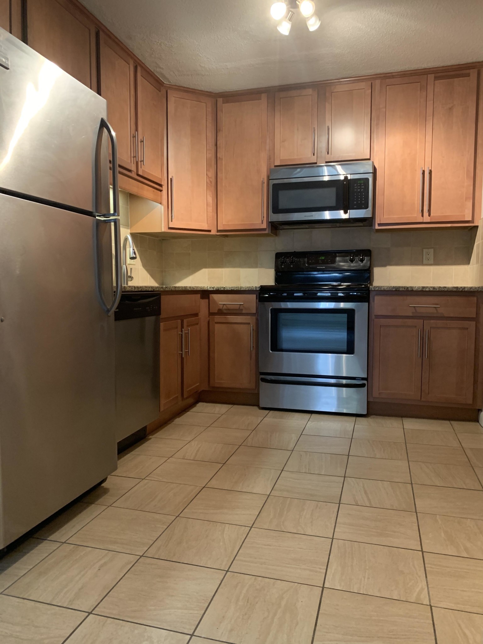 89 Lexington St, Auburndale