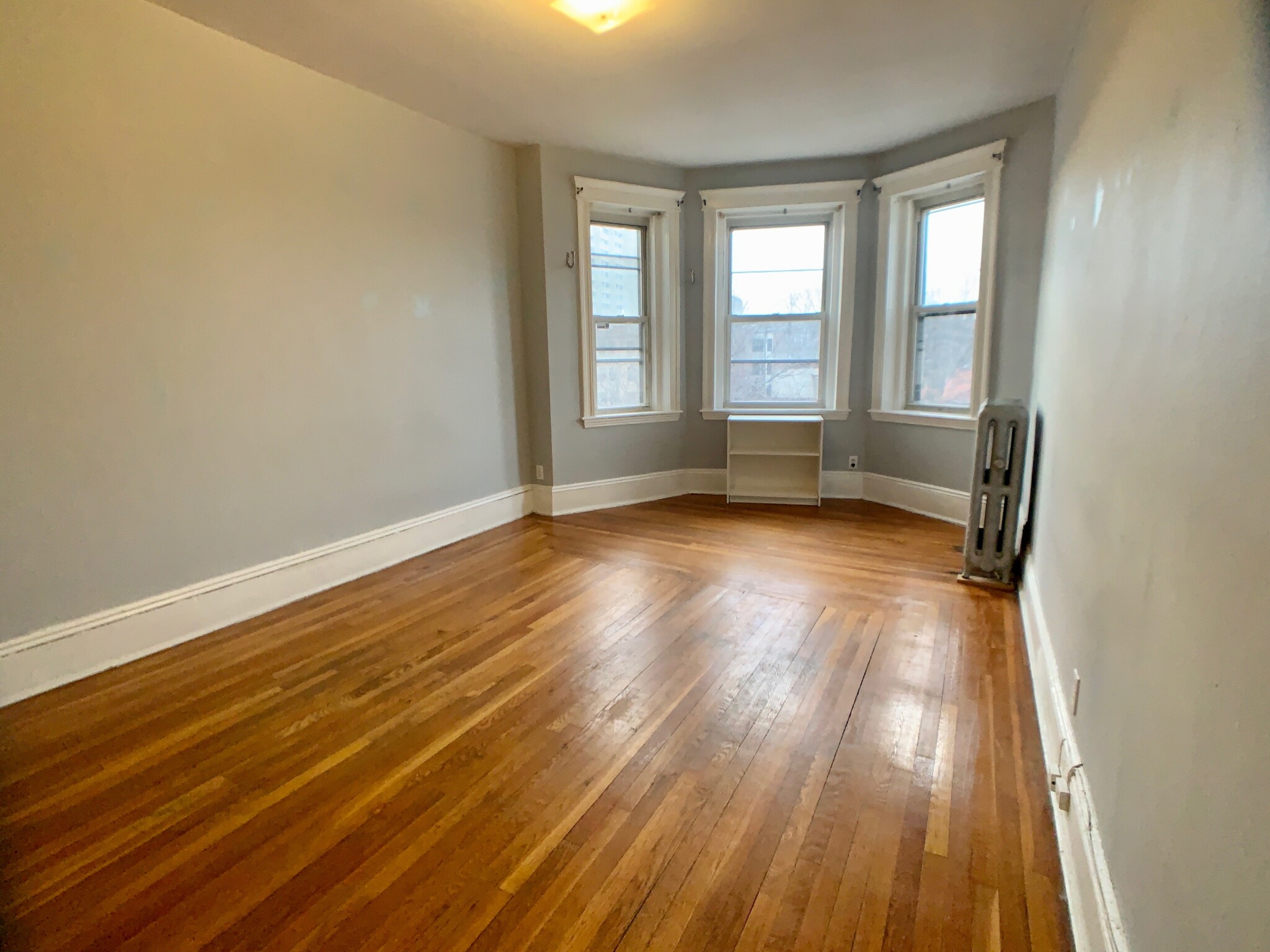 1868 Commonwealth Ave, Brighton