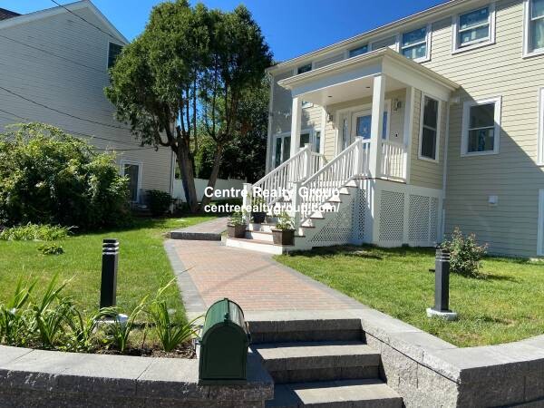 27 Hamilton Pl, Needham Heights