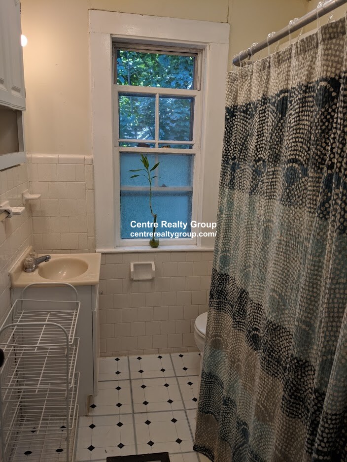 53 Eddy St, West Newton