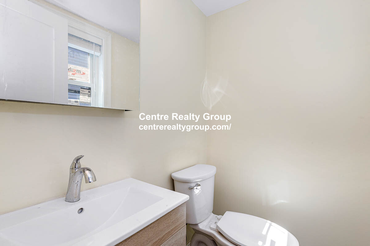 73-75 Lexington St, Waltham