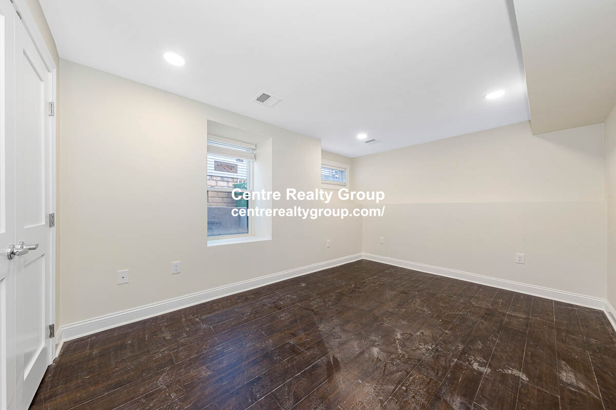 73-75 Lexington St, Waltham