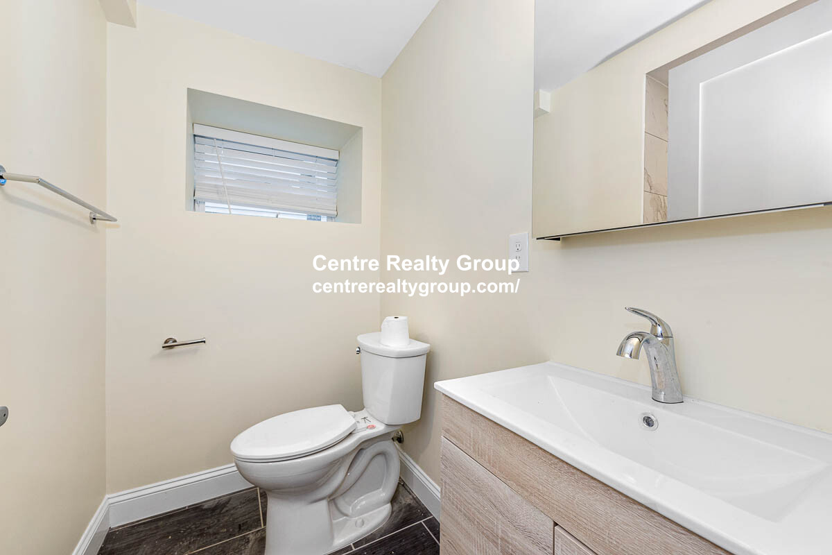 73-75 Lexington St, Waltham