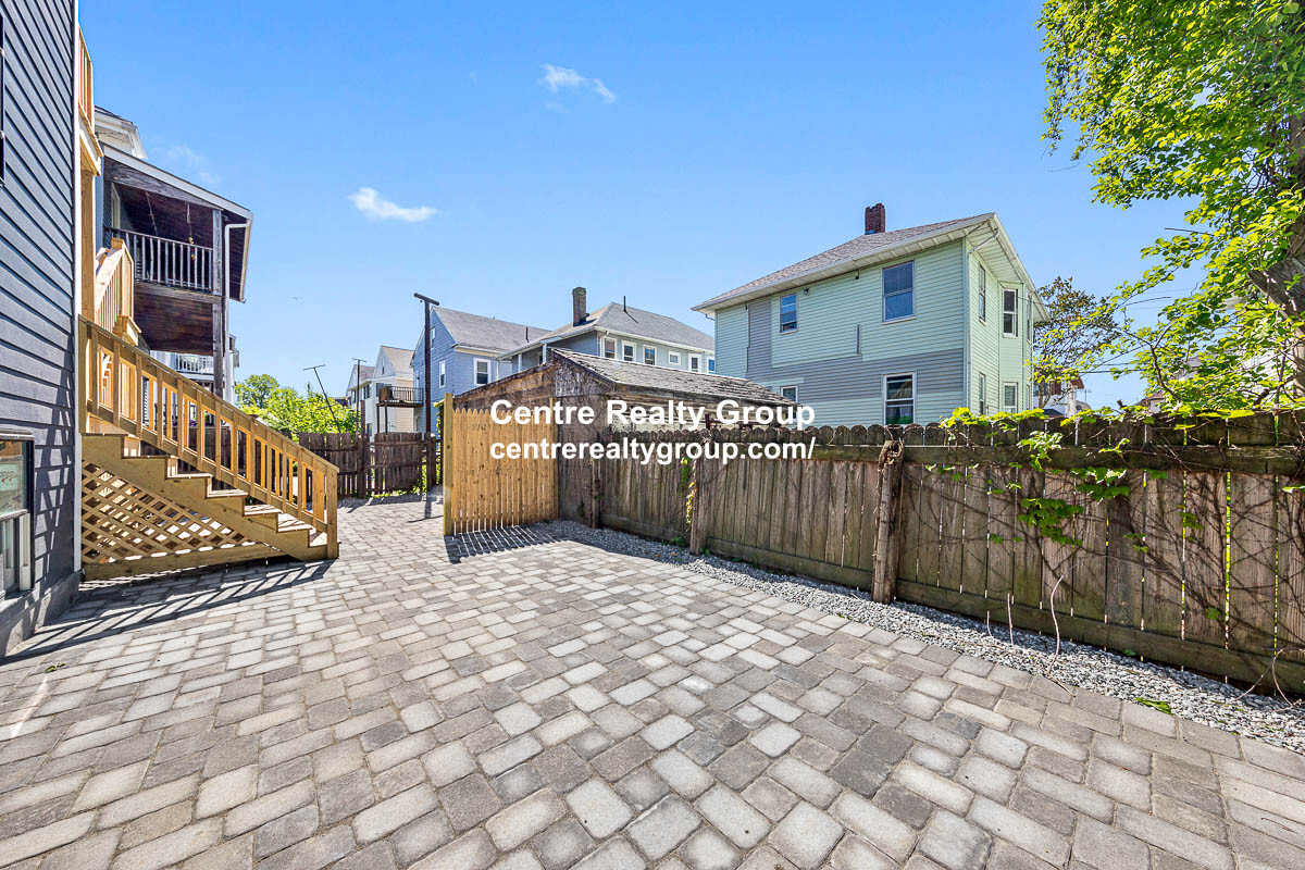 73-75 Lexington St, Waltham