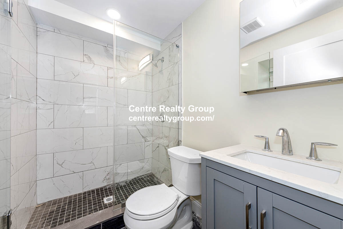 73-75 Lexington St, Waltham