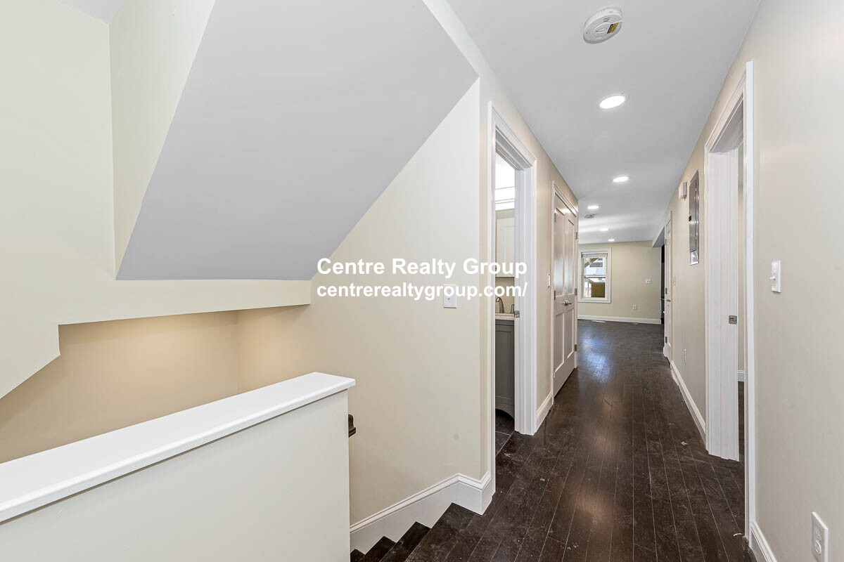 73-75 Lexington St, Waltham