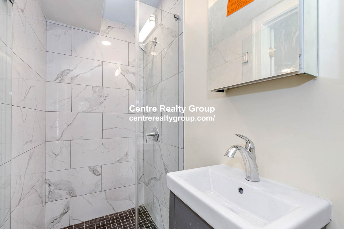 73-75 Lexington St, Waltham