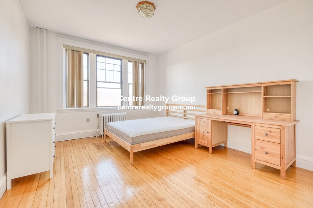 370 Chestnut Hill Ave, Brighton