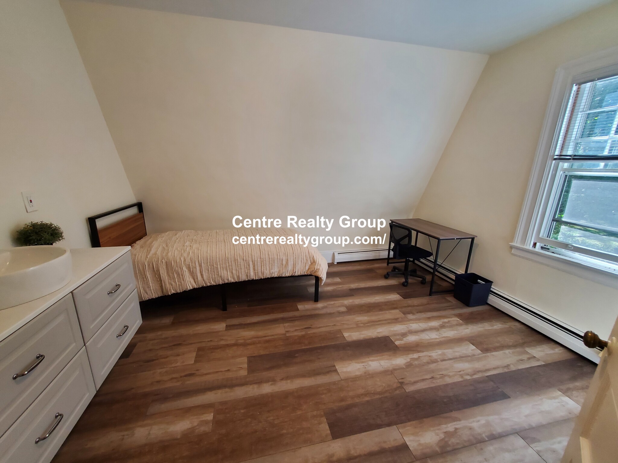 1106 Boylston St, Chestnut Hill