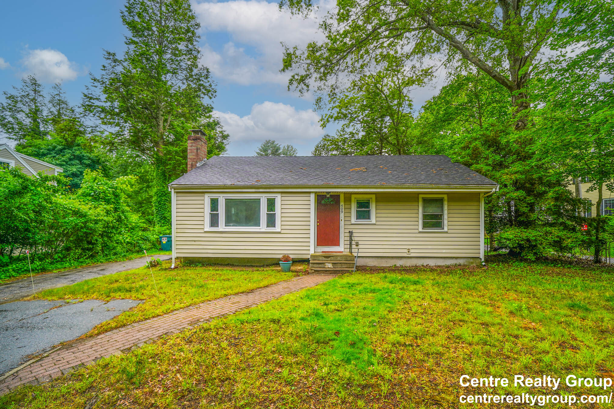 409 Dedham Ave, Needham