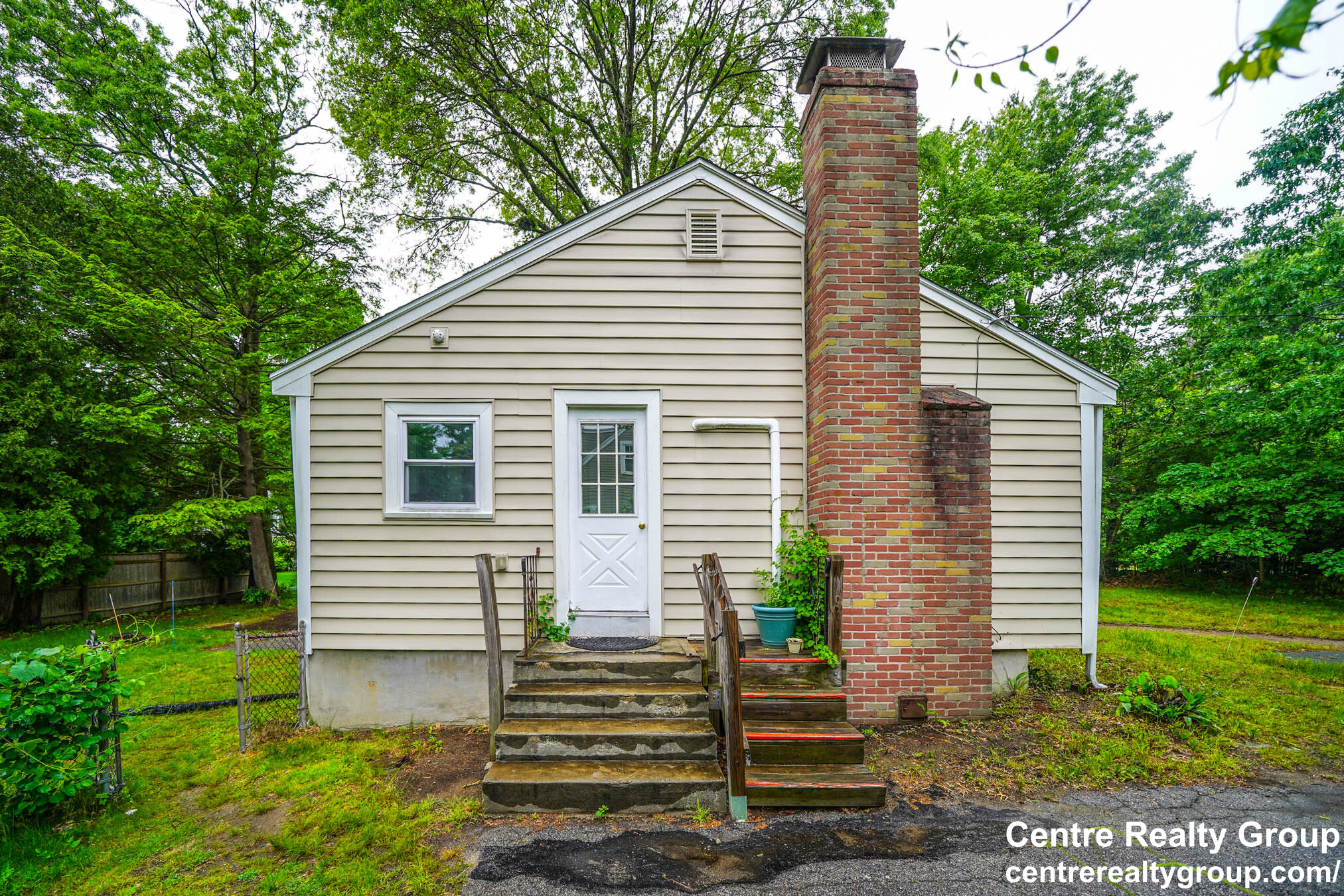 409 Dedham Ave, Needham