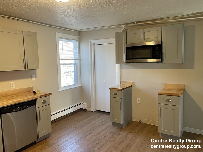 755 South St, Roberts