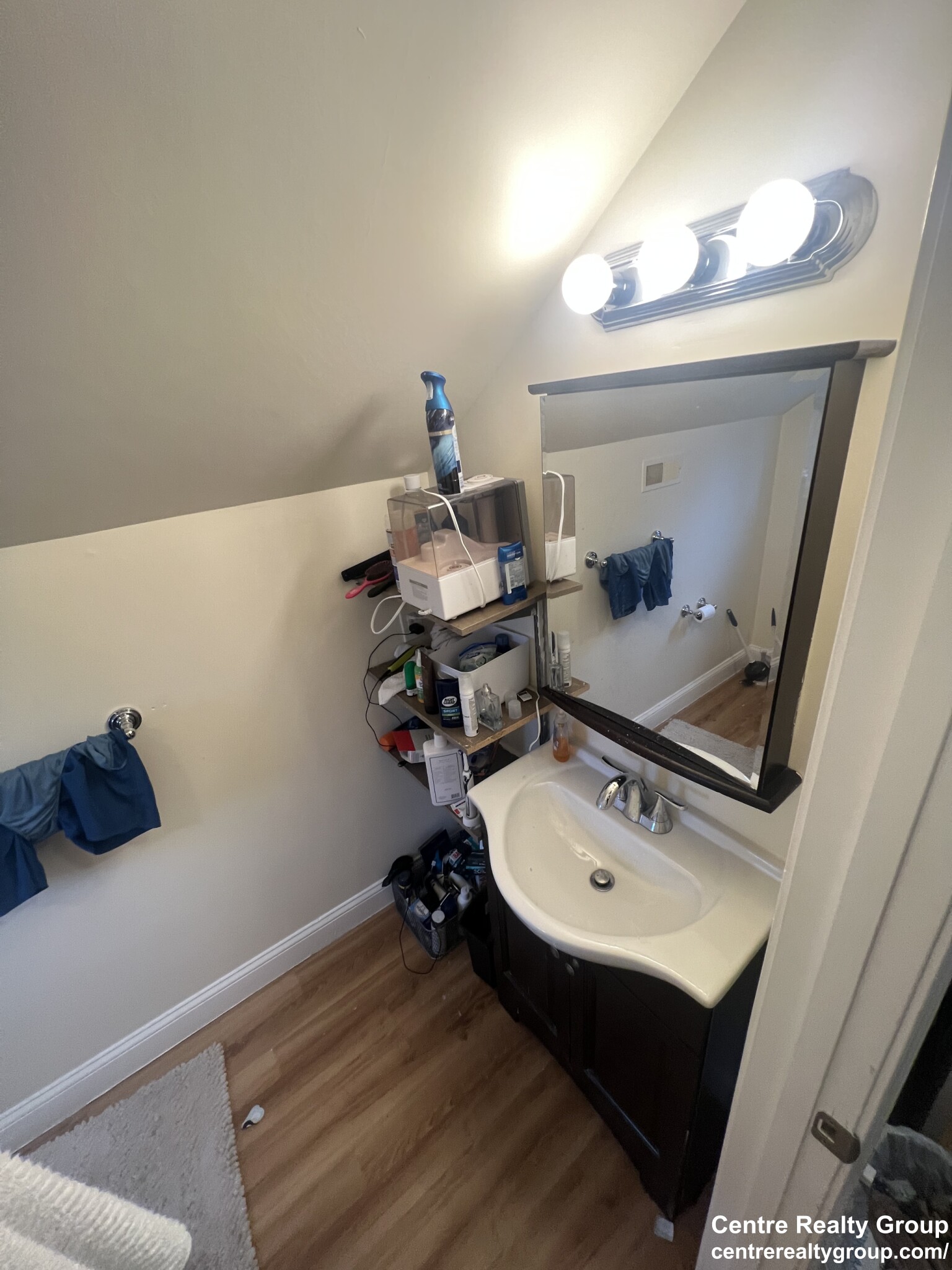 755 South St, Roberts