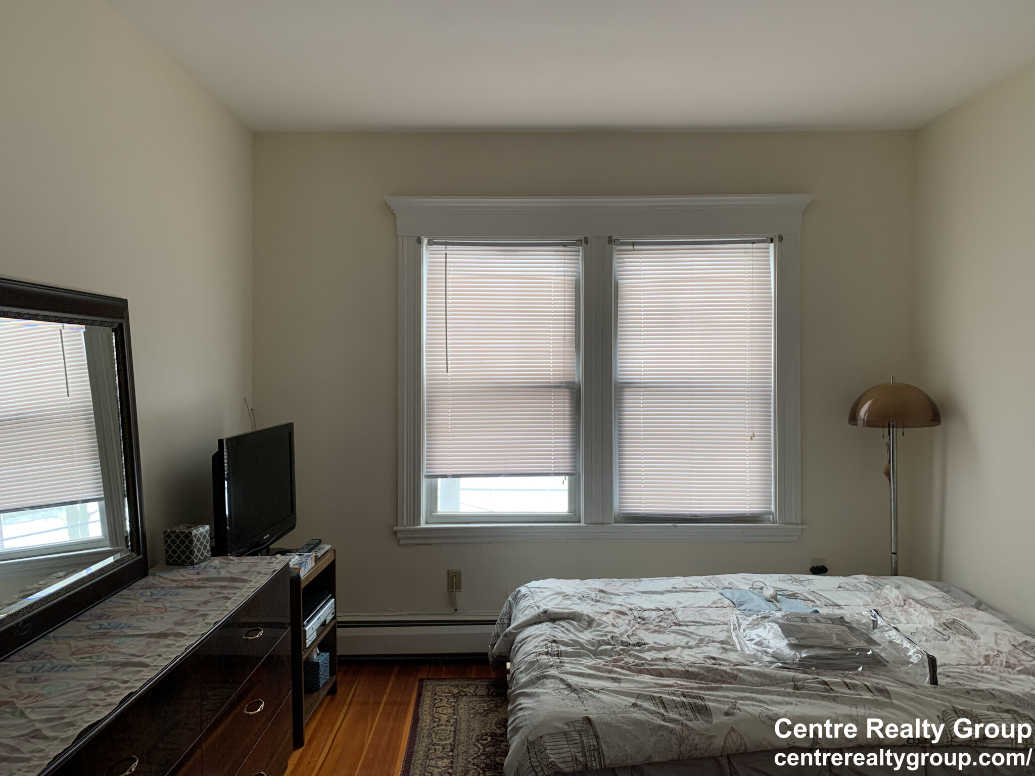 136 Middlesex Rd, Chestnut Hill