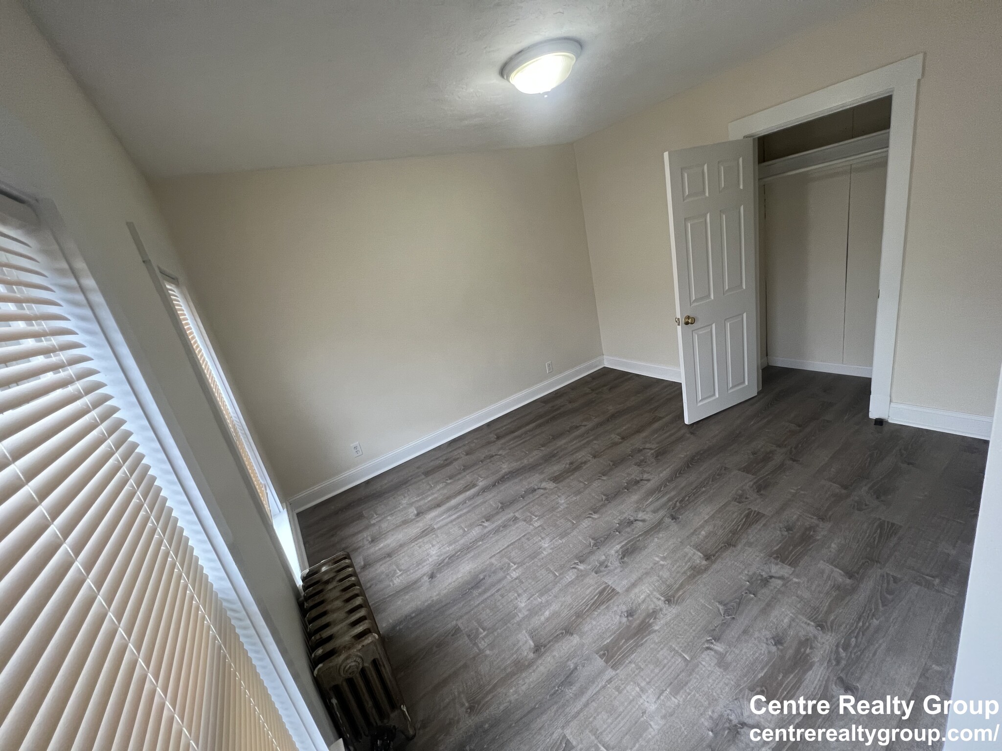 3 Brown St, South Side