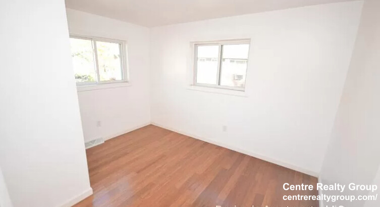 23 Oxford Circle, Belmont