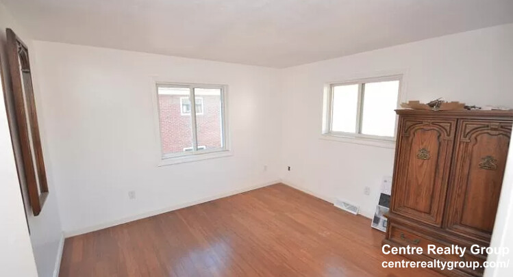 23 Oxford Circle, Belmont