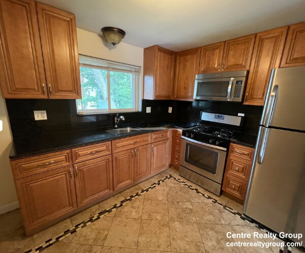 23 Oxford Circle, Belmont