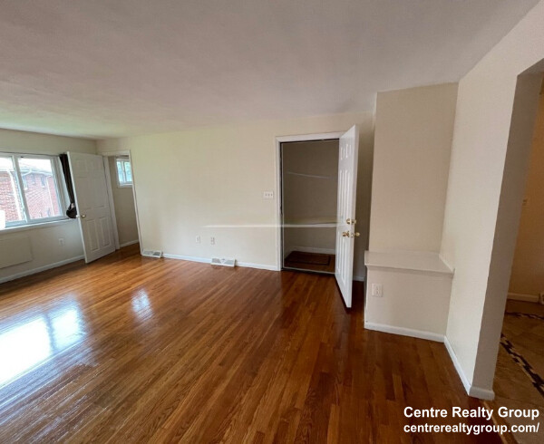 23 Oxford Circle, Belmont